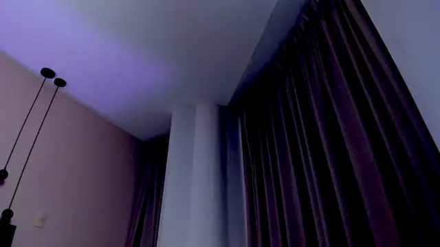 NoraDasilva's Live XXX Chat