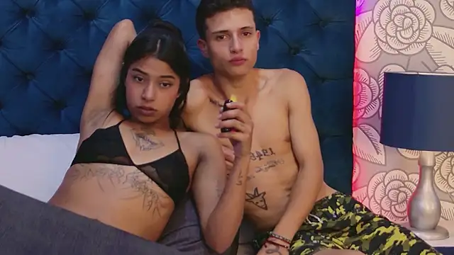 ChloeAndJeanPaul Webcamshow