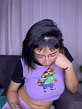 baby_akuma Adlı Modelin Canlı XXX Sohbeti