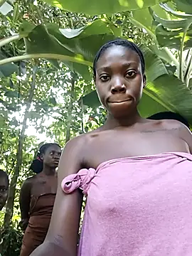 holygrail001 Adlı Modelin Canlı XXX Sohbeti