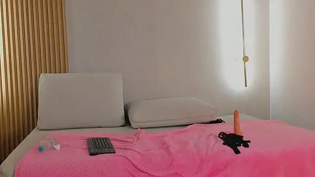 lua_rosse Chat XXX in diretta