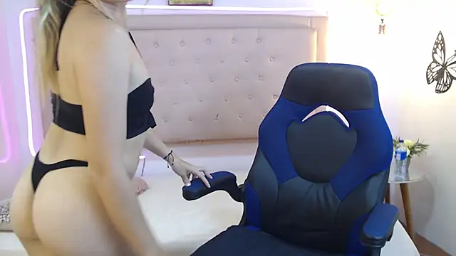 martinaivanova 现场XXX聊天