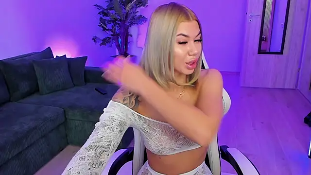 xPuka – Live XXX-chat