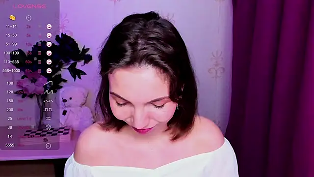 แชท XXX สดของ KindHazelHere_