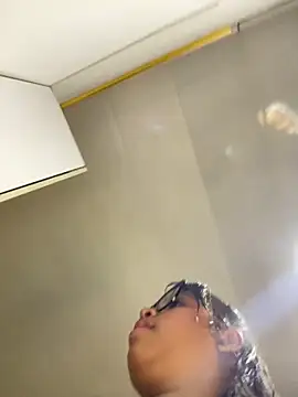 แชท XXX สดของ NataliaMillers