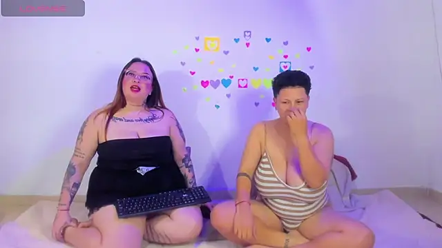 MiaYMolly's Live XXX Chat