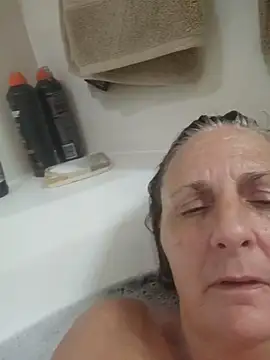 SultrySummer68 লাইভ XXX চ্যাট