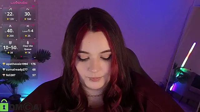 Mia_R0ss Adlı Modelin Canlı XXX Sohbeti