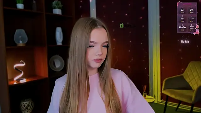Онлайн чат XXX maddy_moah