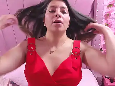 Chatroom XXX en direct de EmberCooper_