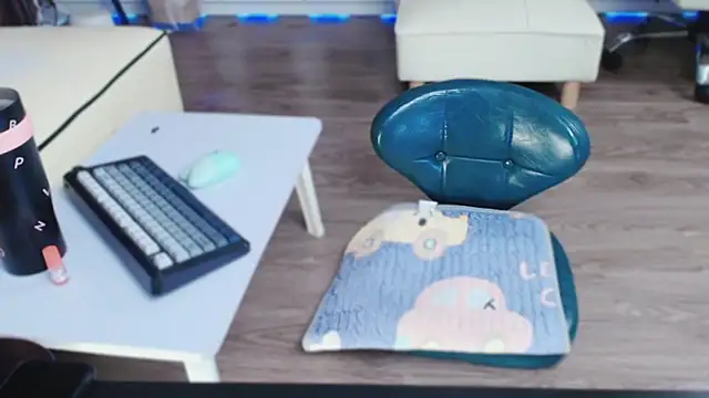 XXX chat uživo modela _abii_