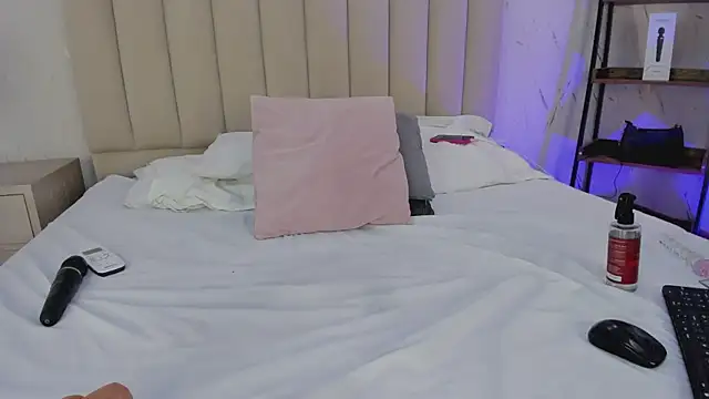 LilithHarperr_ Show Webcam