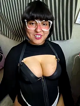 Czat XXX na żywo – CherryDerry