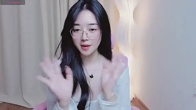 Miu-999's Live XXX Chat