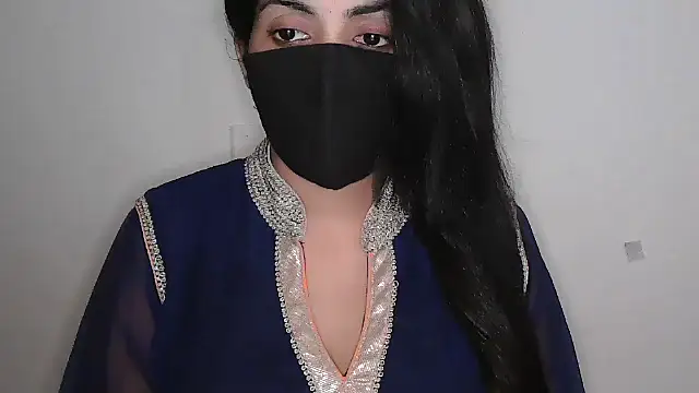 Reddy_Trisha Show in webcam