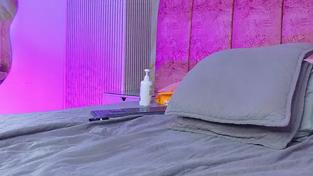 emmacurvy – Naživo XXX chat