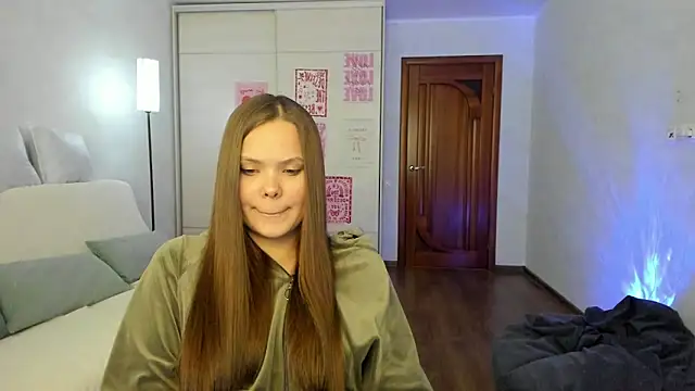 Živý XXX chat Kira_love_81