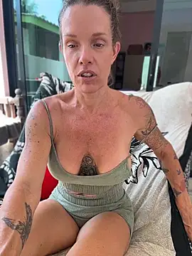 دردشة mommyselenafit_ الجنسية المباشرة