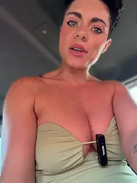 Chatroom XXX en direct de LukeLouHarvey