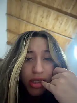 Sophie_spencer1 Adlı Modelin Web Kamerası Şovu