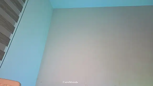 แชท XXX สดของ Carolblonde