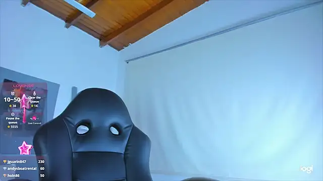 แชท XXX สดของ AlessiaMarcu-