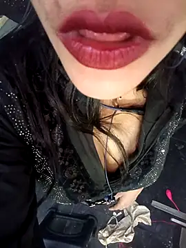 Aafreen_36's Live XXX Chat