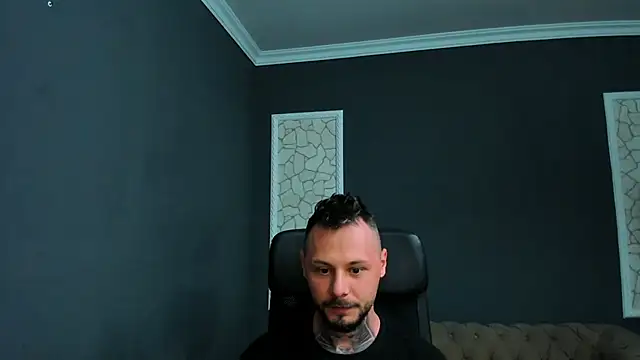 BrianHuntsのライブXXXチャット