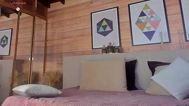 AriaFoster: онлайн-секс-чат