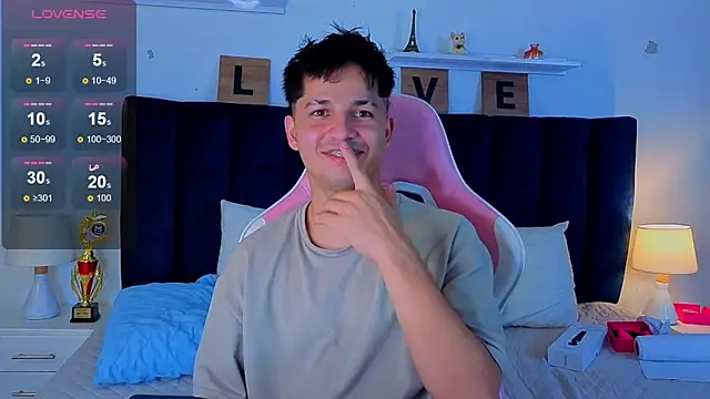 Issac_james_ 即時 XXX 聊天