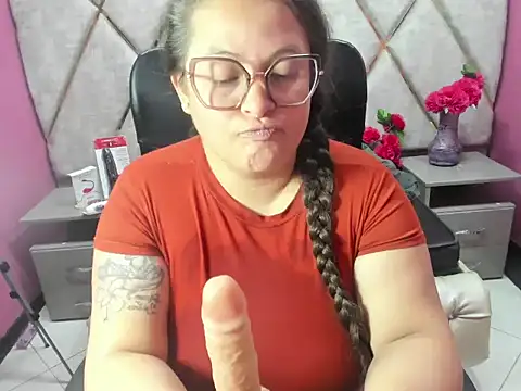 Sarah_Boobs_ live XXX chat