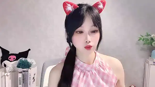 Pinkgirl520: онлайн-секс-чат