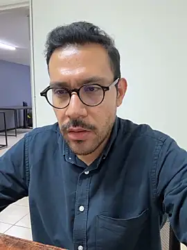 AdrianGarcia89 Webcam Show