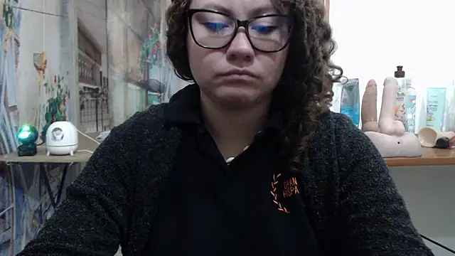 Chat +18 de curly_greeneyed ao vivo