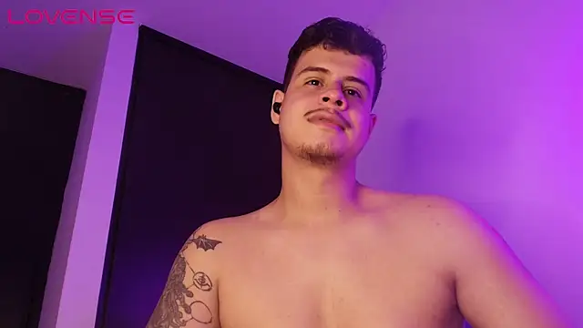 BjornSteelのライブXXXチャット