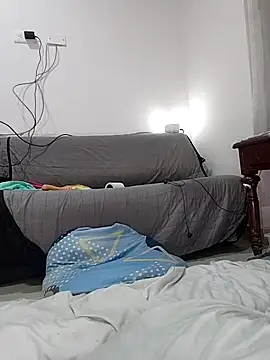 Онлайн чат XXX estrella_tasty