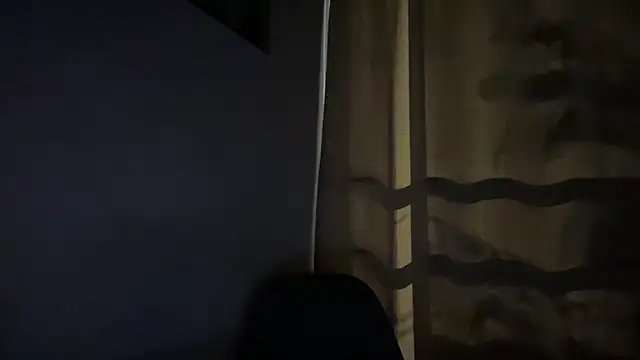 XXX chat uživo modela romeolovedark