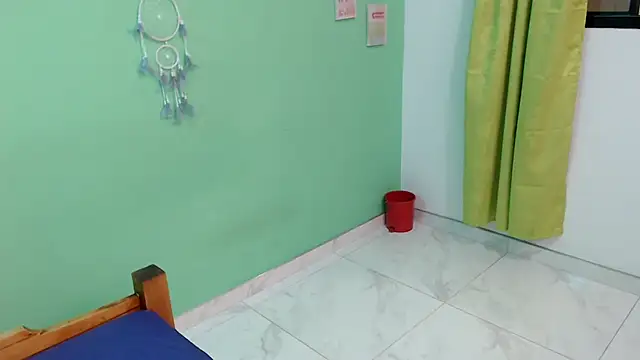 evaleribigtits18's Live XXX Chat