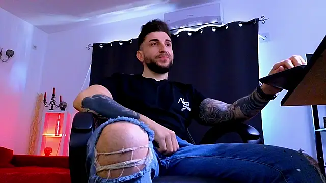 MightyAaron66 – webcam-show