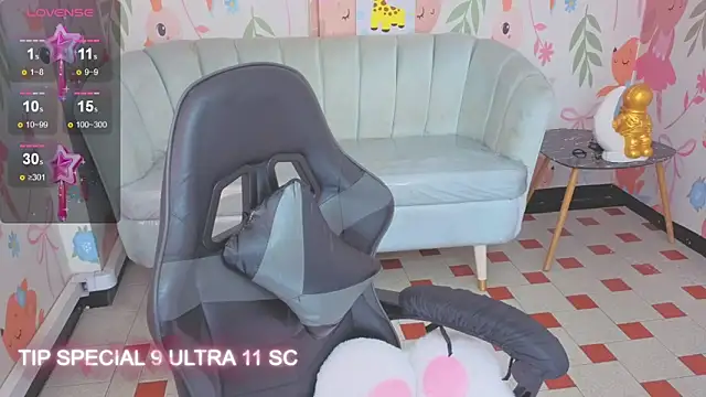 Paris09_v_n Live XXX chat