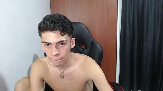 Czat XXX na żywo – Hiso_kai