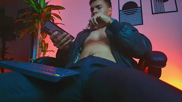 ALPHA_DOMINUS_ Live XXX Chat