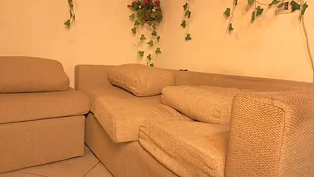 Pokazy przed kamerką – Bellydancerhot