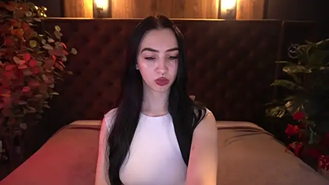 WildKittenX_ live XXX chat