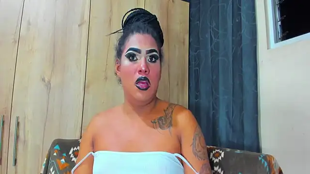 Pokazy przed kamerką – RobertaxGutierrez