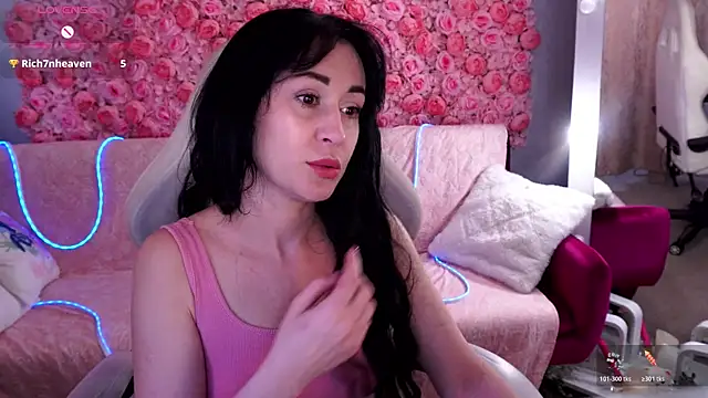 CarolinaaFoxyyy élő XXX-chatje