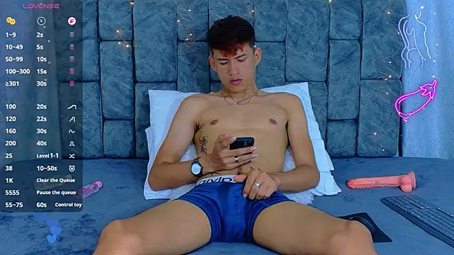 NicolasTorrezのウェブカメラショー