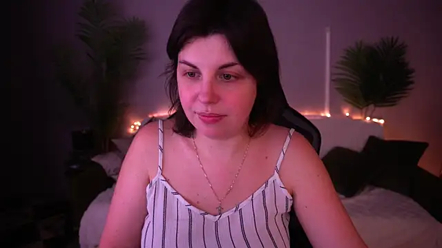 MirandaWong's Live XXX Chat