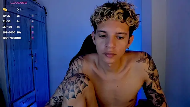 tylernova Pertunjukan Webcam