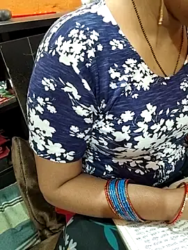 XXX chat uživo modela O_My_GoodnesS